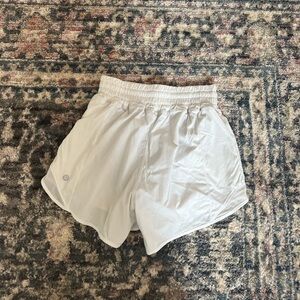 Lulu Lemon Hotty Hot 4” Shorts